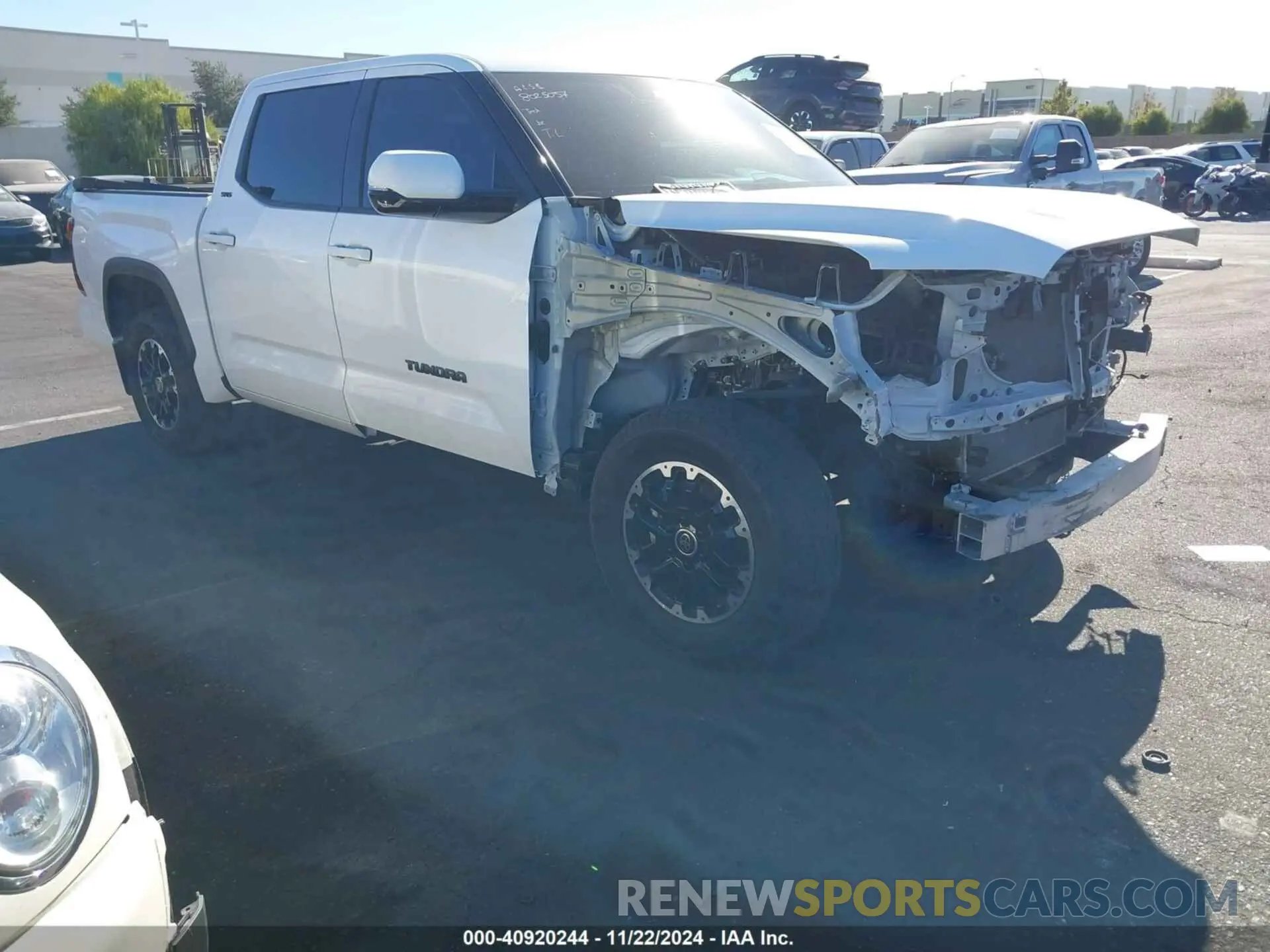 1 fotografías del automóvil dañado 5TFLA5AB0NX008542 TOYOTA TUNDRA 2022