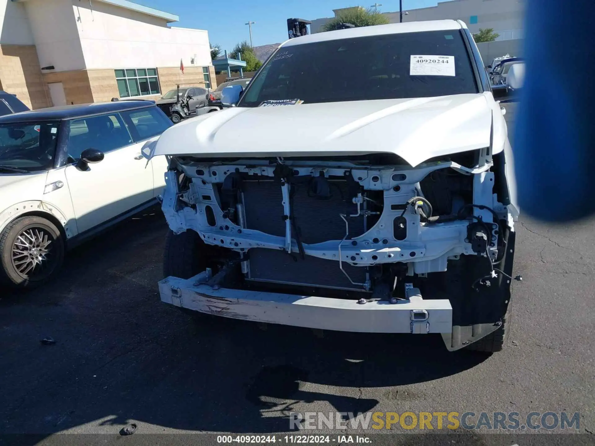 13 fotografías del automóvil dañado 5TFLA5AB0NX008542 TOYOTA TUNDRA 2022