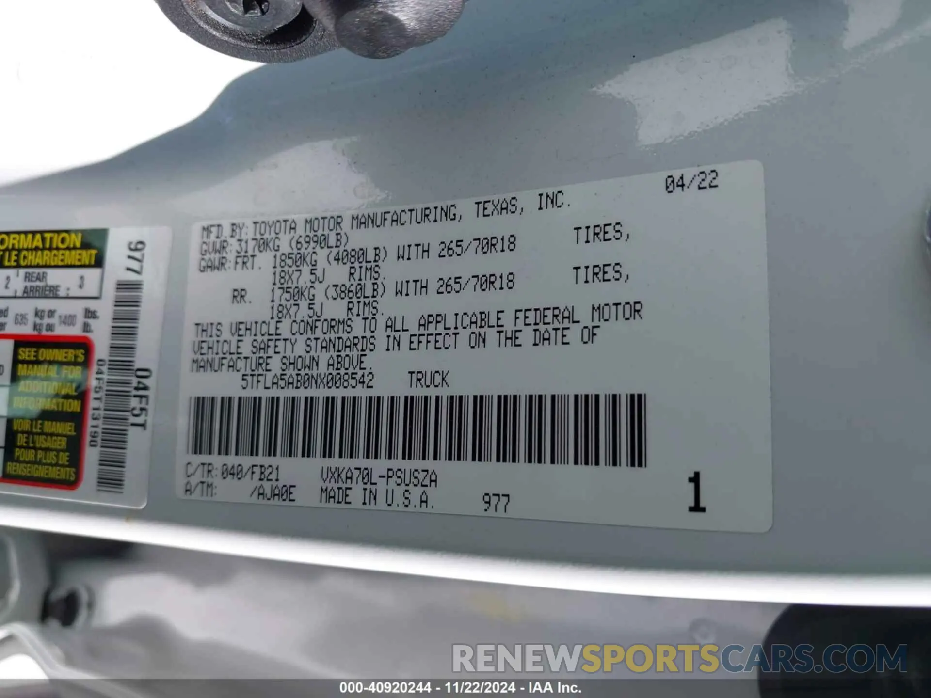 9 fotografías del automóvil dañado 5TFLA5AB0NX008542 TOYOTA TUNDRA 2022