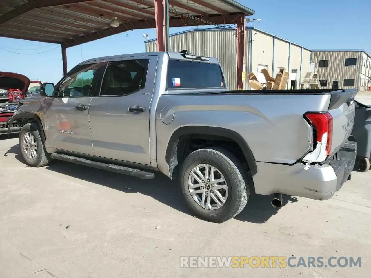 2 fotografías del automóvil dañado 5TFLA5AB0NX009156 TOYOTA TUNDRA 2022
