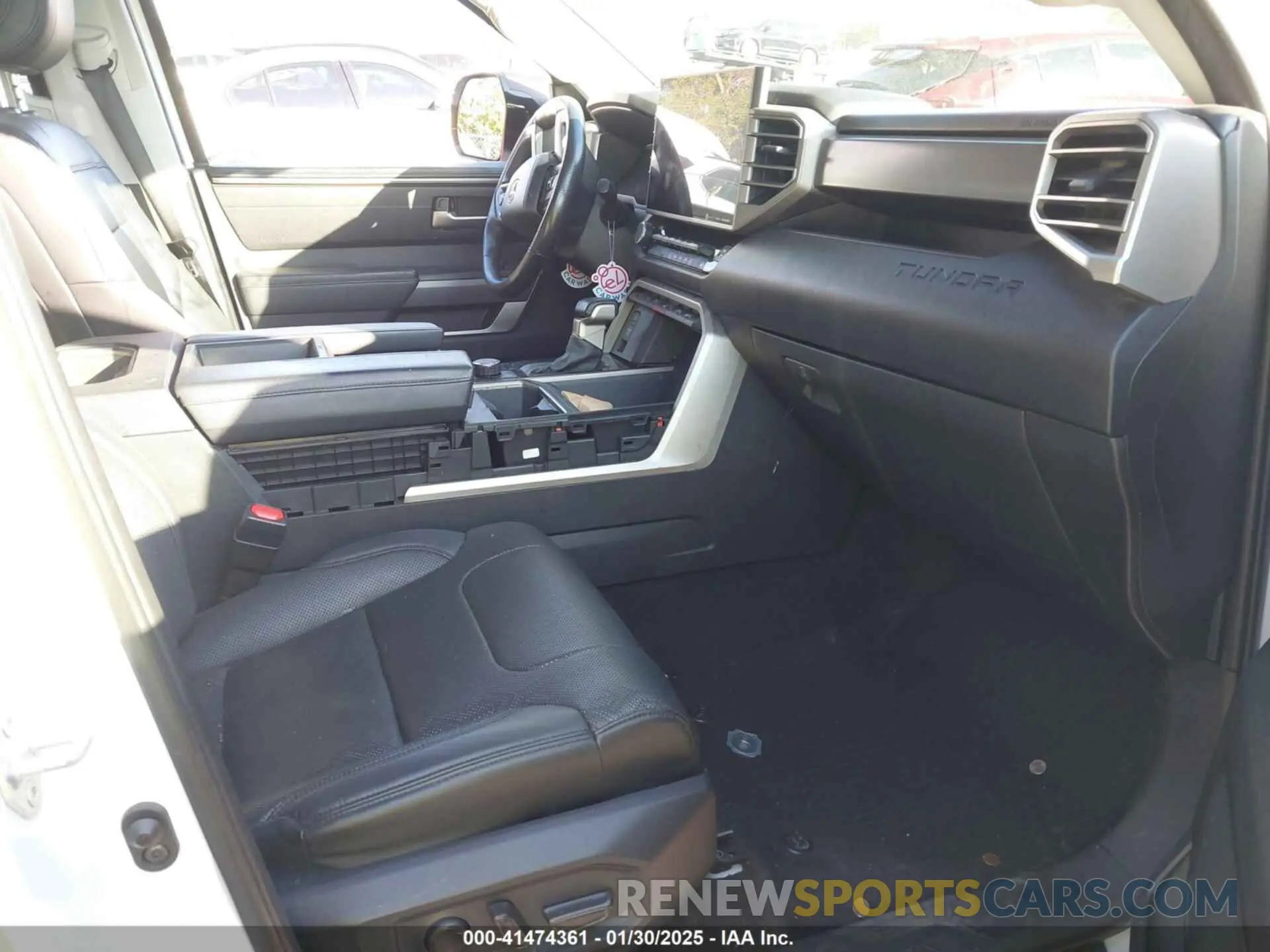 5 fotografías del automóvil dañado 5TFLA5AB5NX002302 TOYOTA TUNDRA 2022