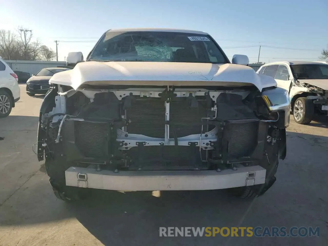5 fotografías del automóvil dañado 5TFLA5AB5NX004275 TOYOTA TUNDRA 2022