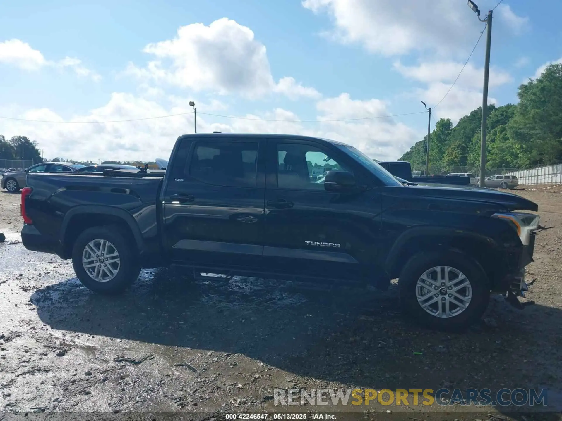 14 fotografías del automóvil dañado 5TFLA5AB7NX010692 TOYOTA TUNDRA 2022