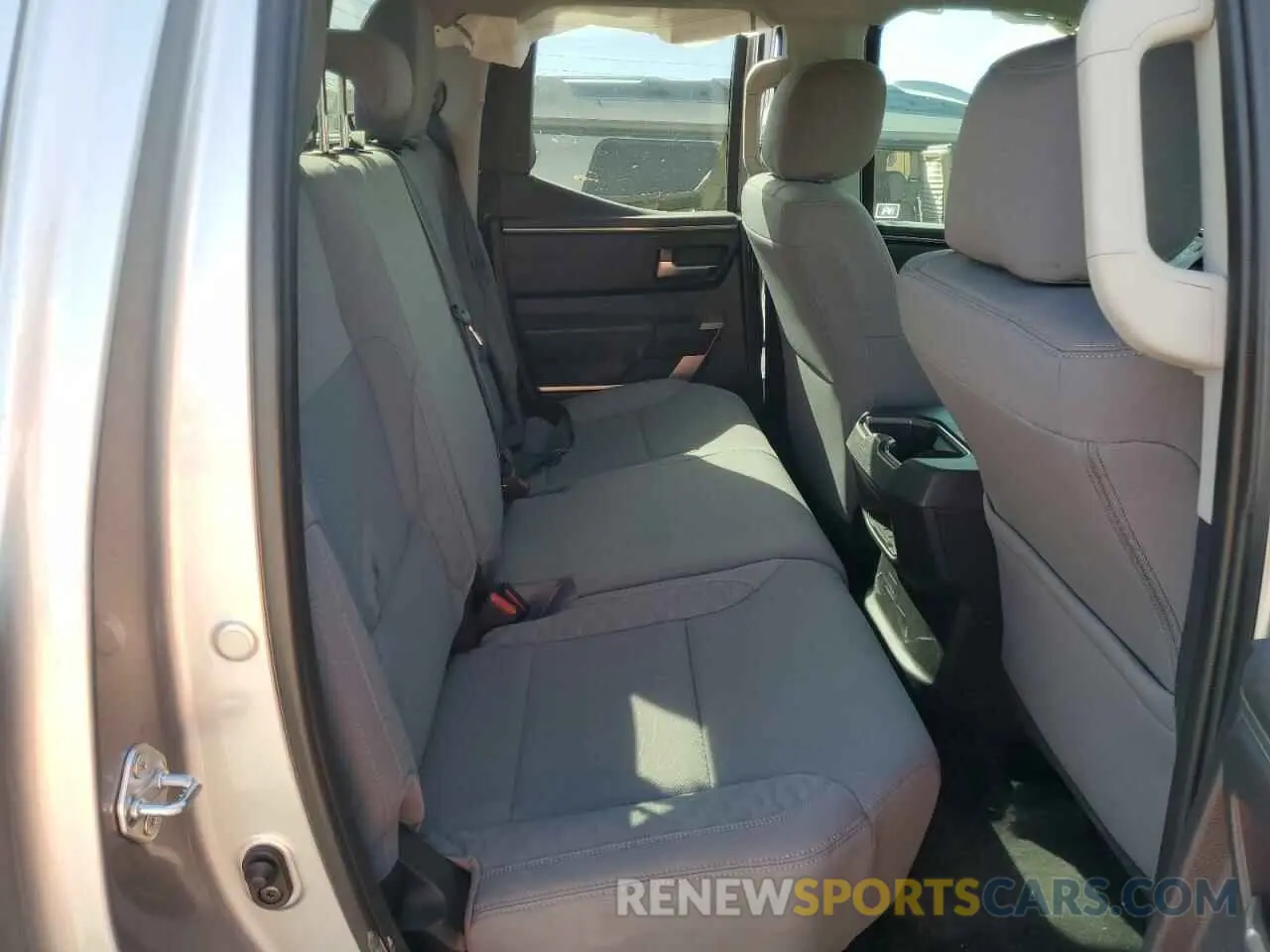 10 fotografías del automóvil dañado 5TFLA5DA0NX048123 TOYOTA TUNDRA 2022