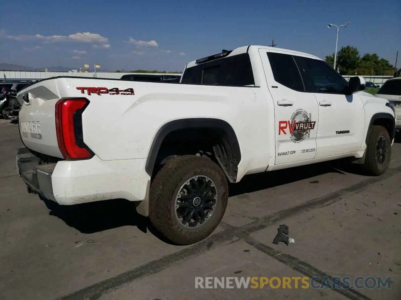 3 fotografías del automóvil dañado 5TFLA5DA2NX042579 TOYOTA TUNDRA 2022