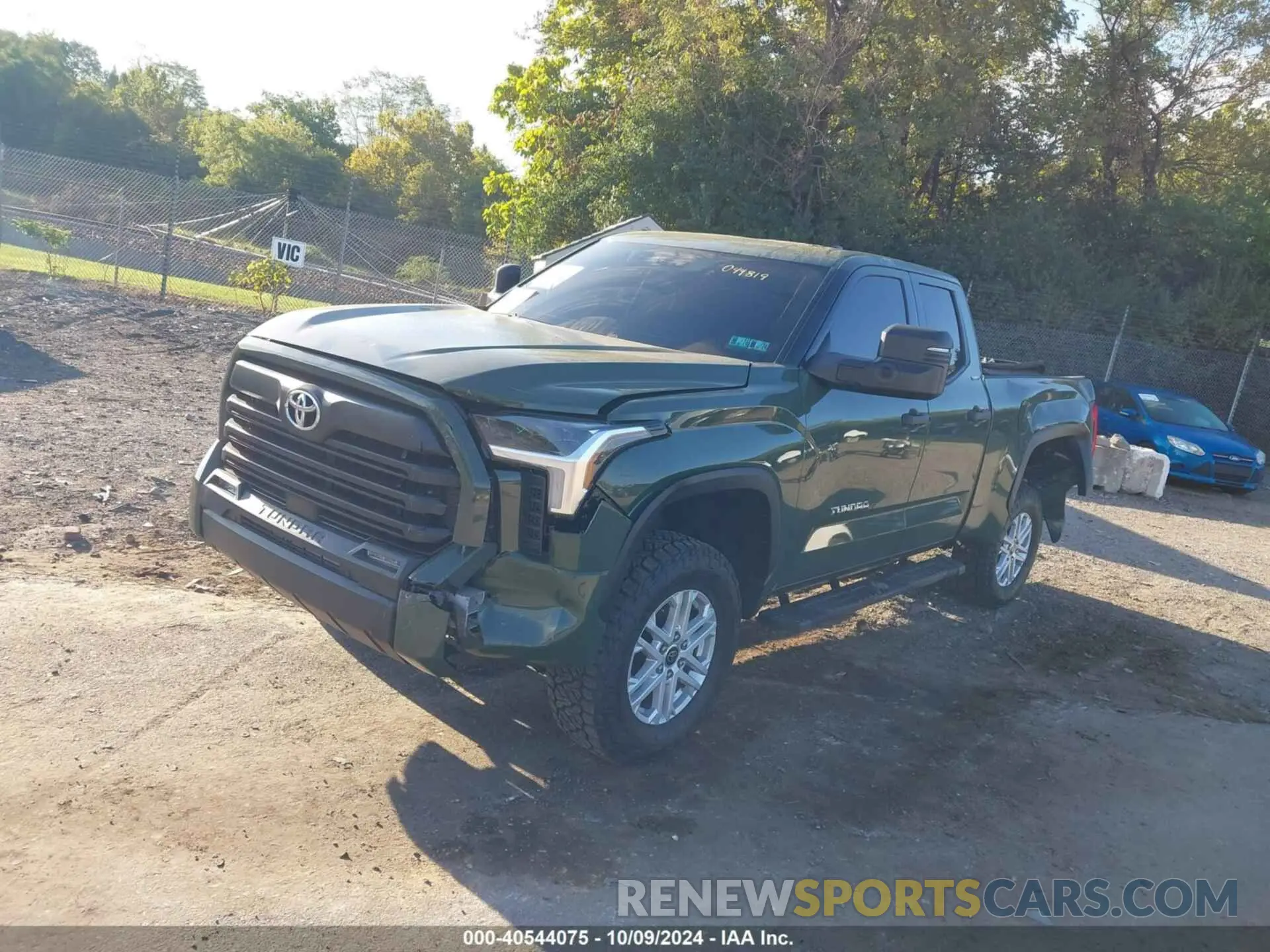 2 fotografías del automóvil dañado 5TFLA5DA6NX044819 TOYOTA TUNDRA 2022