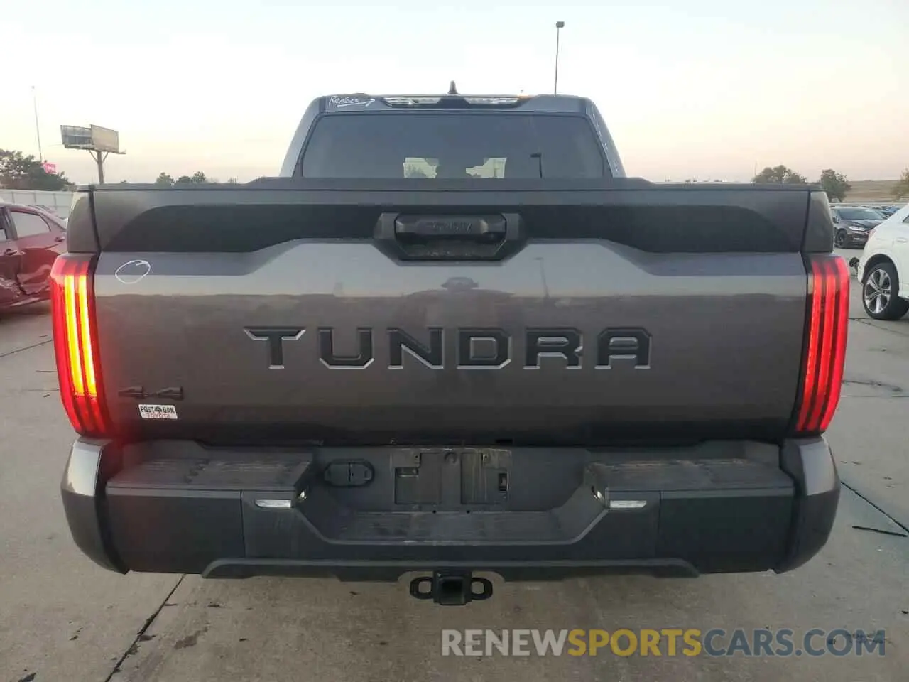 6 fotografías del automóvil dañado 5TFLA5DB0NX049572 TOYOTA TUNDRA 2022