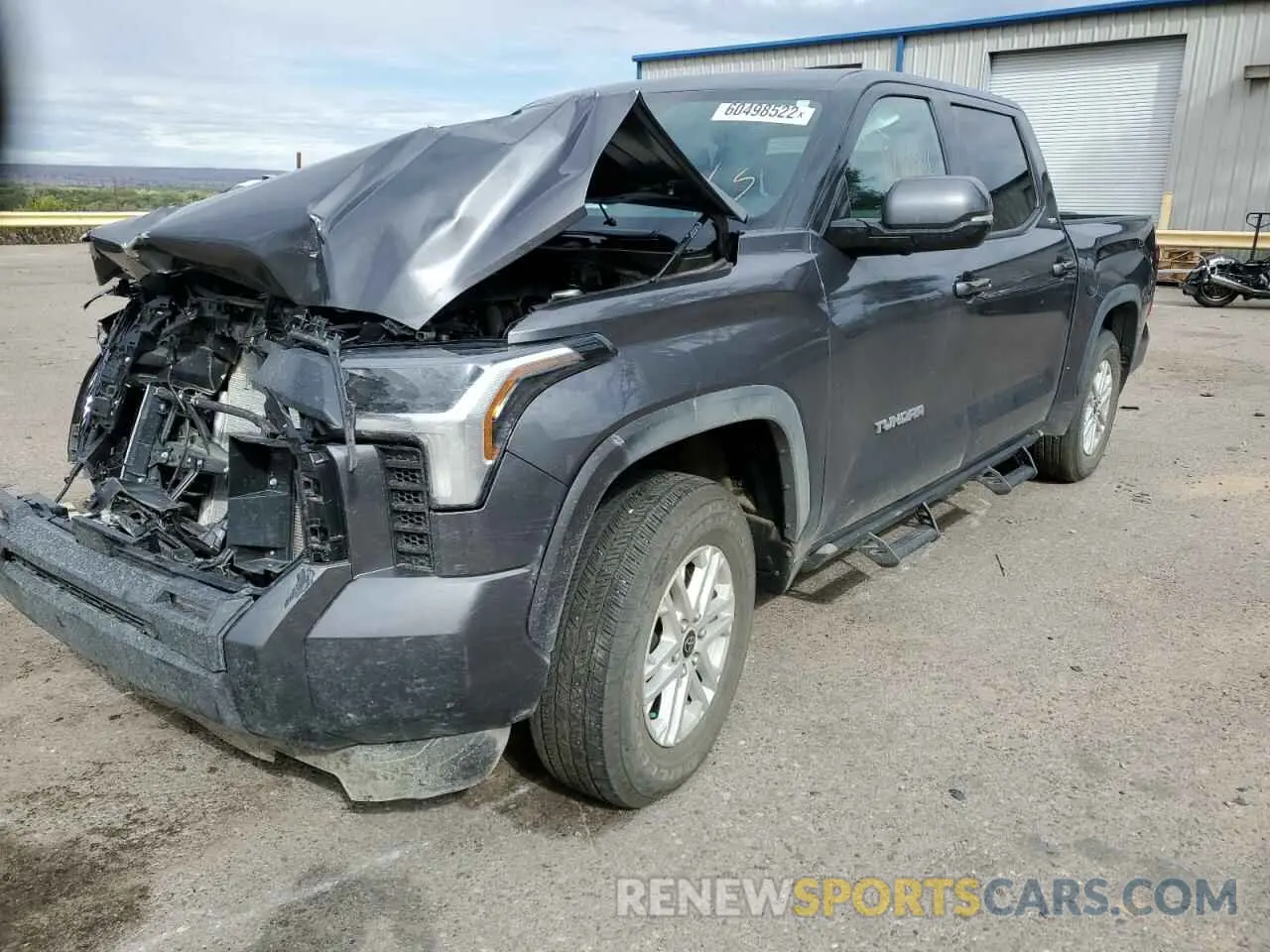 2 fotografías del automóvil dañado 5TFLA5DB5NX014719 TOYOTA TUNDRA 2022