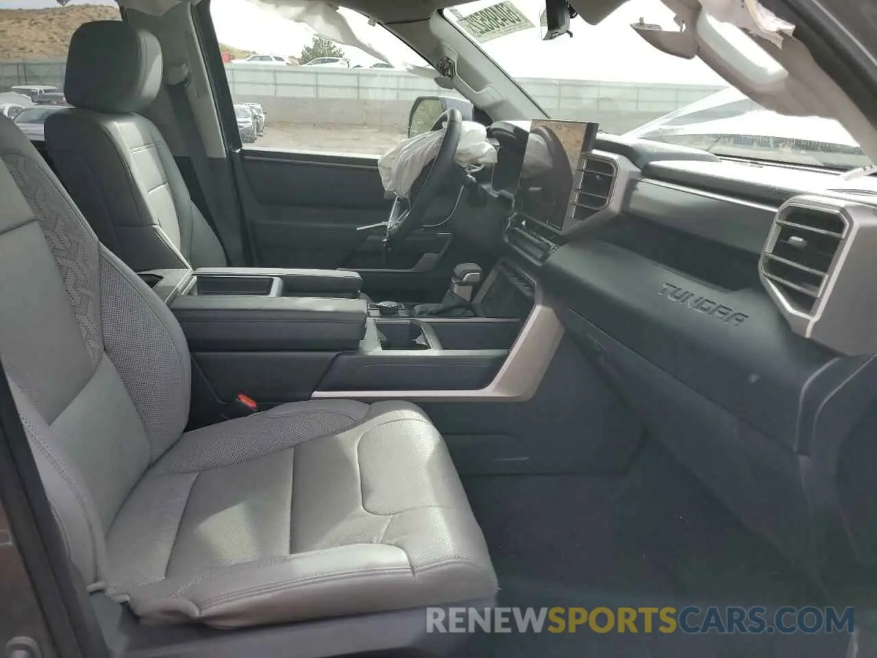 5 fotografías del automóvil dañado 5TFLA5DB5NX014719 TOYOTA TUNDRA 2022