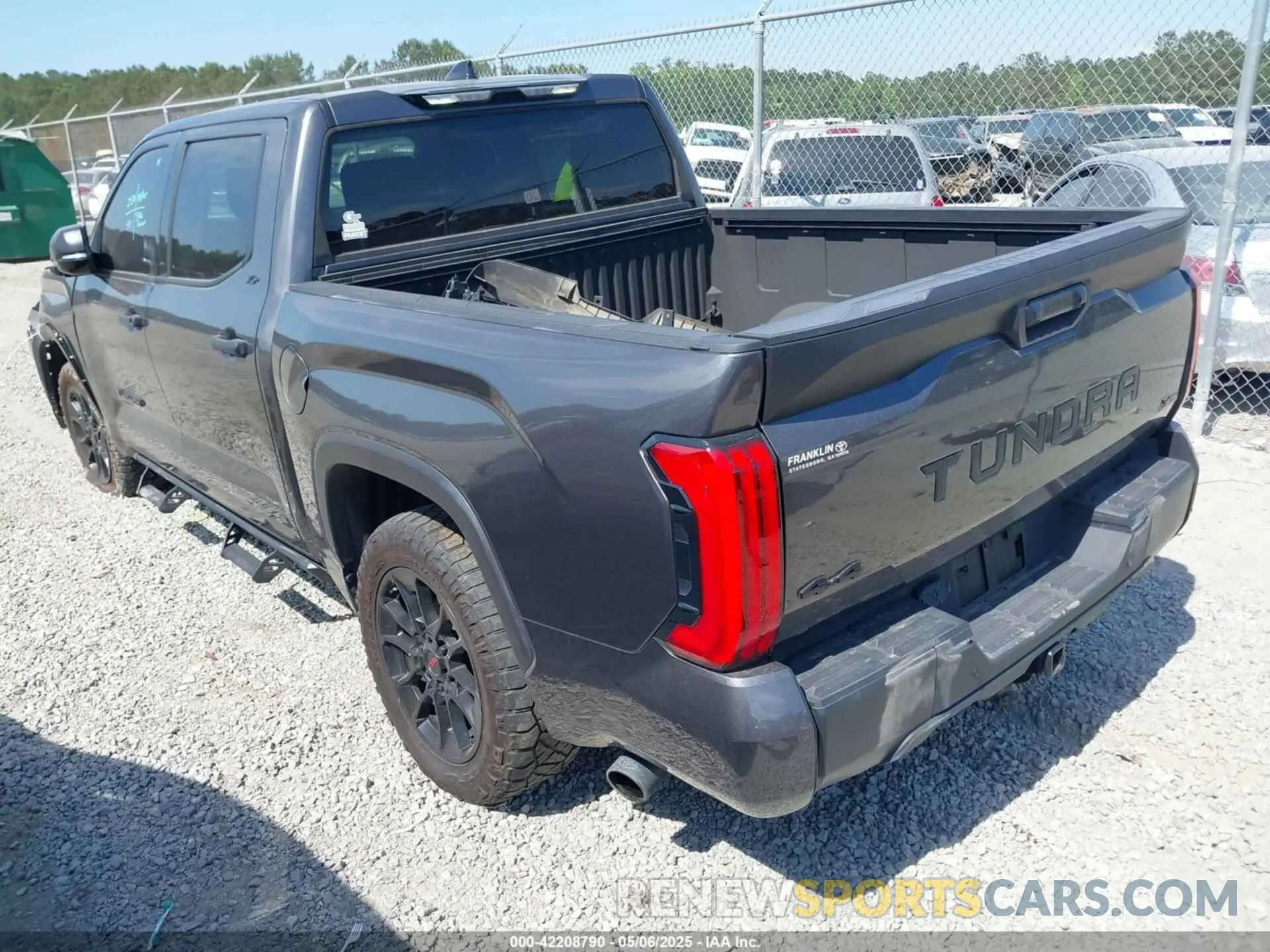 3 fotografías del automóvil dañado 5TFLA5DB5NX055173 TOYOTA TUNDRA 2022