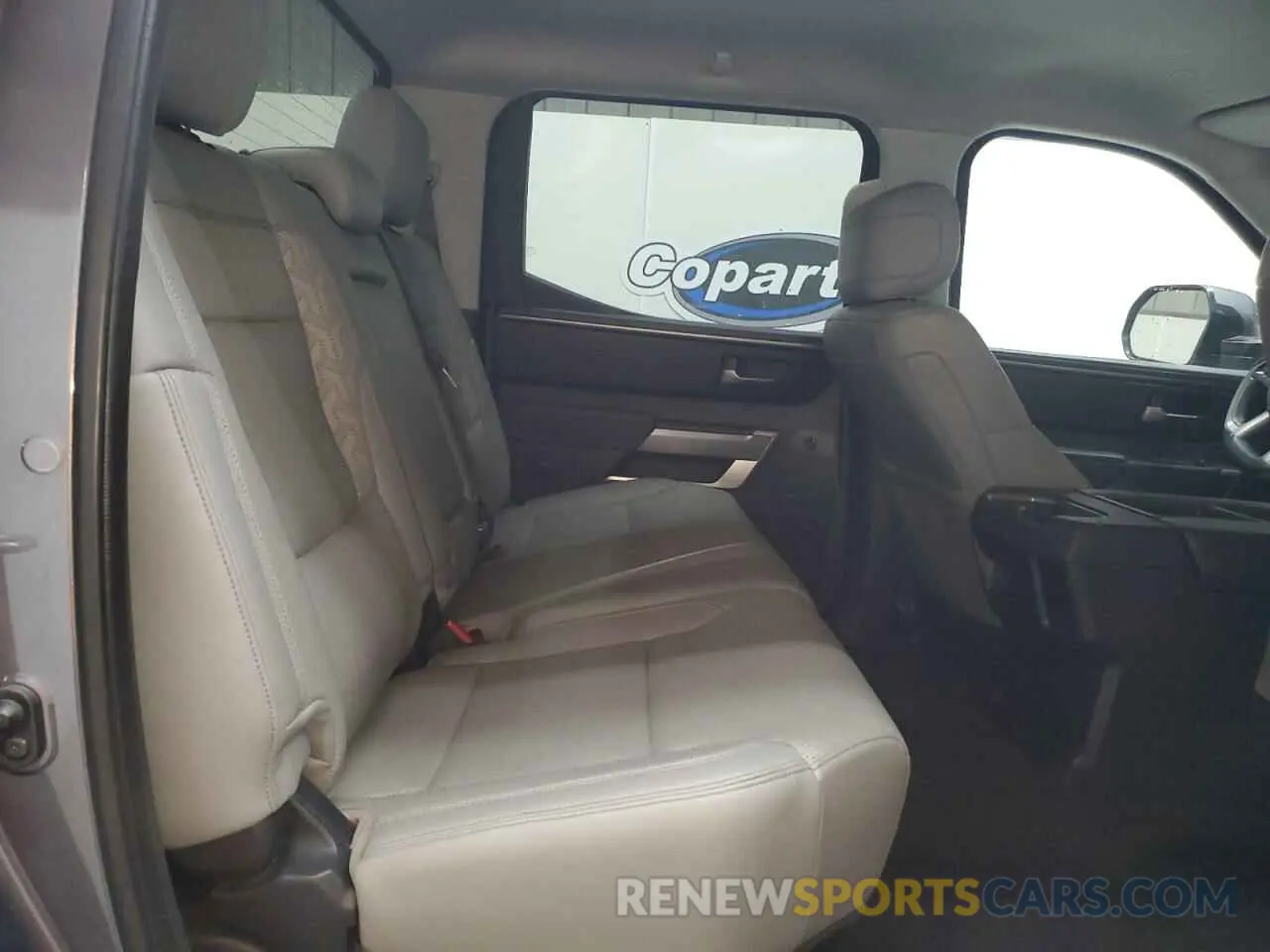 10 fotografías del automóvil dañado 5TFLA5DB6NX055697 TOYOTA TUNDRA 2022