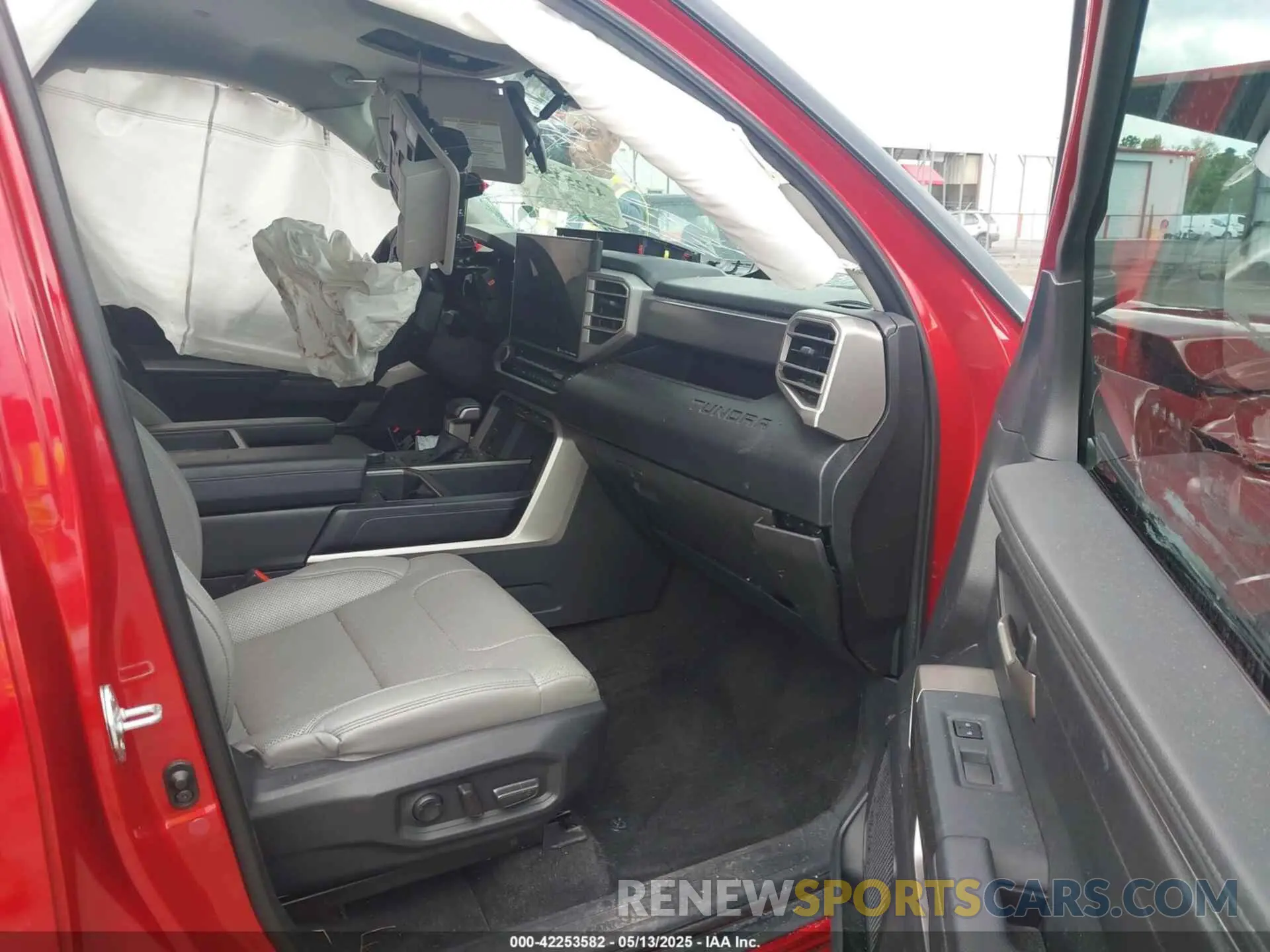 5 fotografías del automóvil dañado 5TFLA5DB9NX013749 TOYOTA TUNDRA 2022