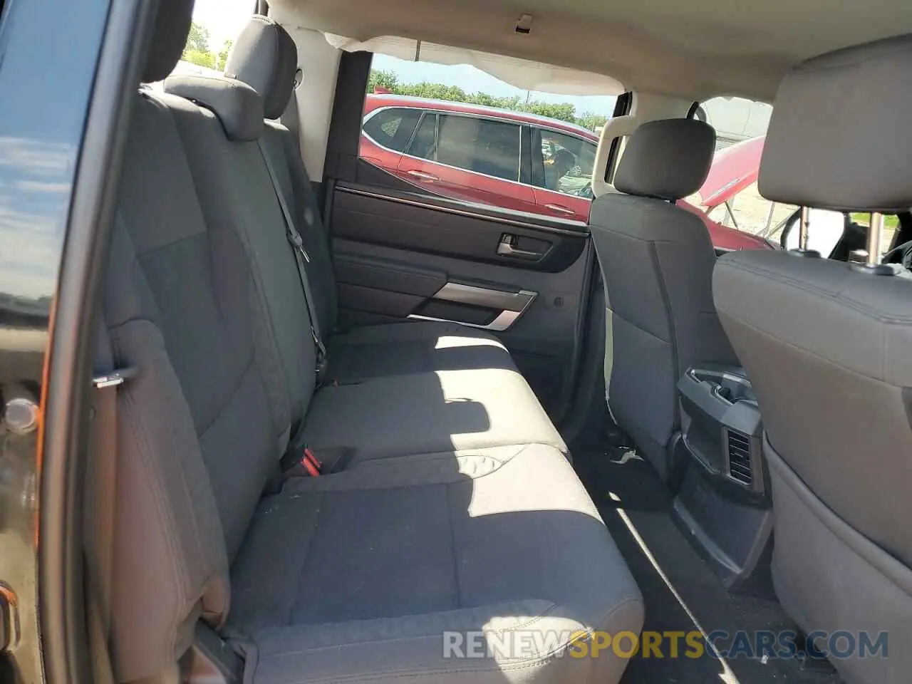 10 fotografías del automóvil dañado 5TFLA5DB9NX054592 TOYOTA TUNDRA 2022