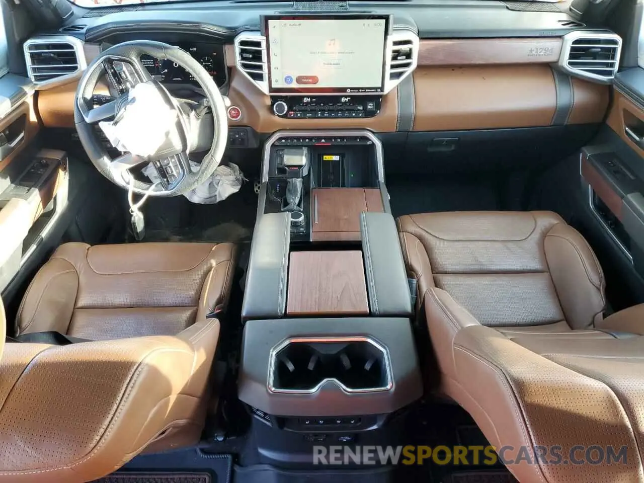 8 fotografías del automóvil dañado 5TFMA5DB0NX009609 TOYOTA TUNDRA 2022