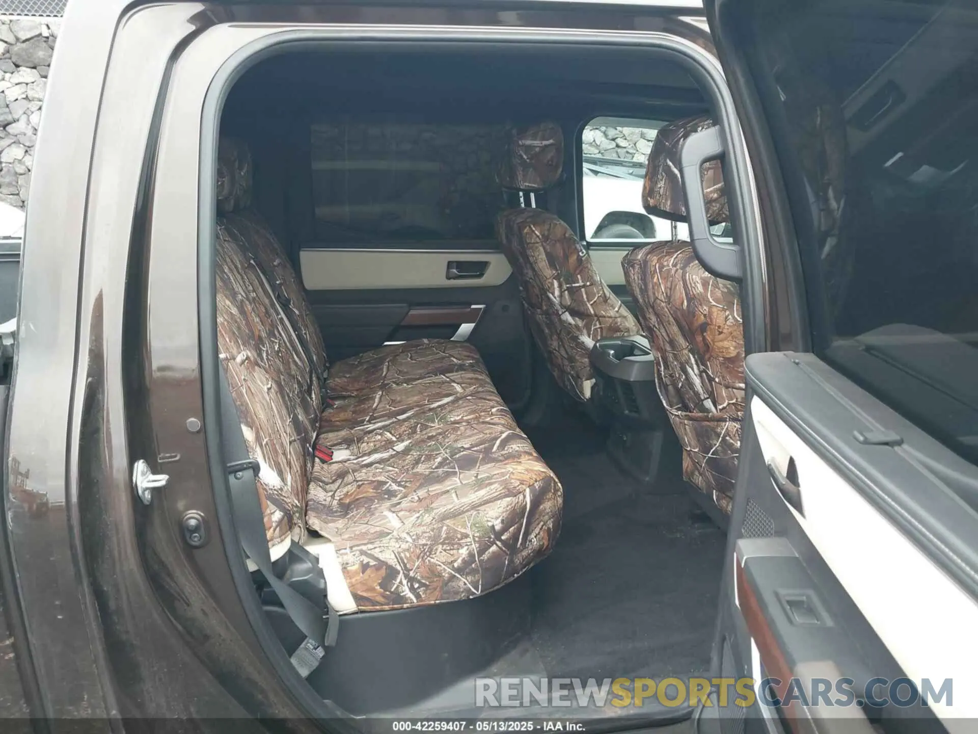 8 fotografías del automóvil dañado 5TFMA5DB1NX012518 TOYOTA TUNDRA 2022