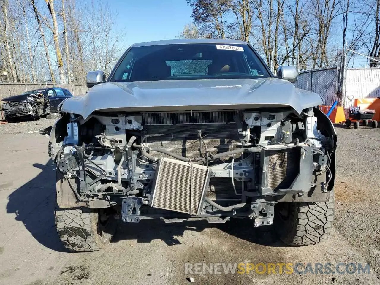 5 fotografías del automóvil dañado 5TFMA5EC9NX005128 TOYOTA TUNDRA 2022