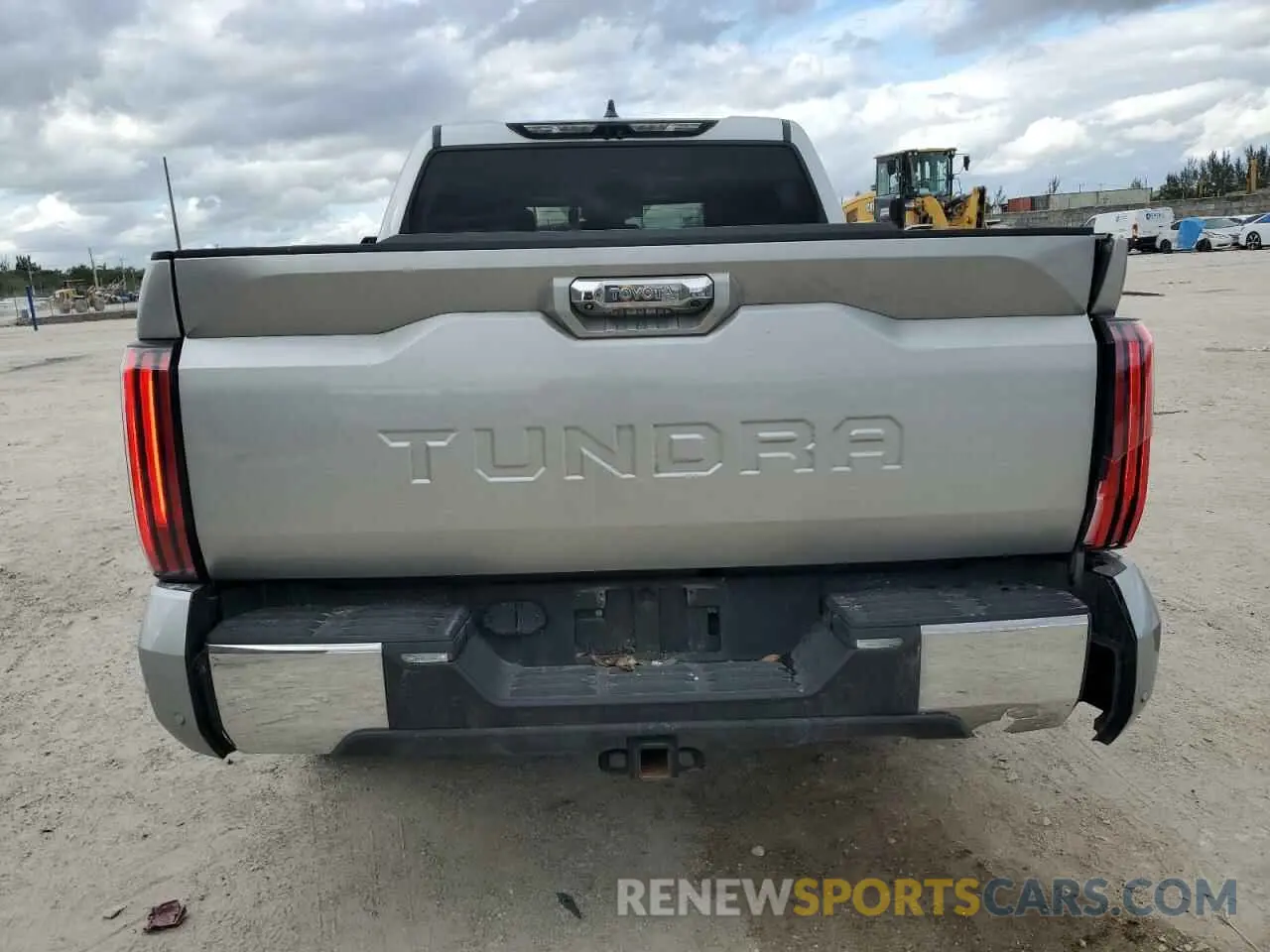 6 fotografías del automóvil dañado 5TFMC5AB4NX001088 TOYOTA TUNDRA 2022