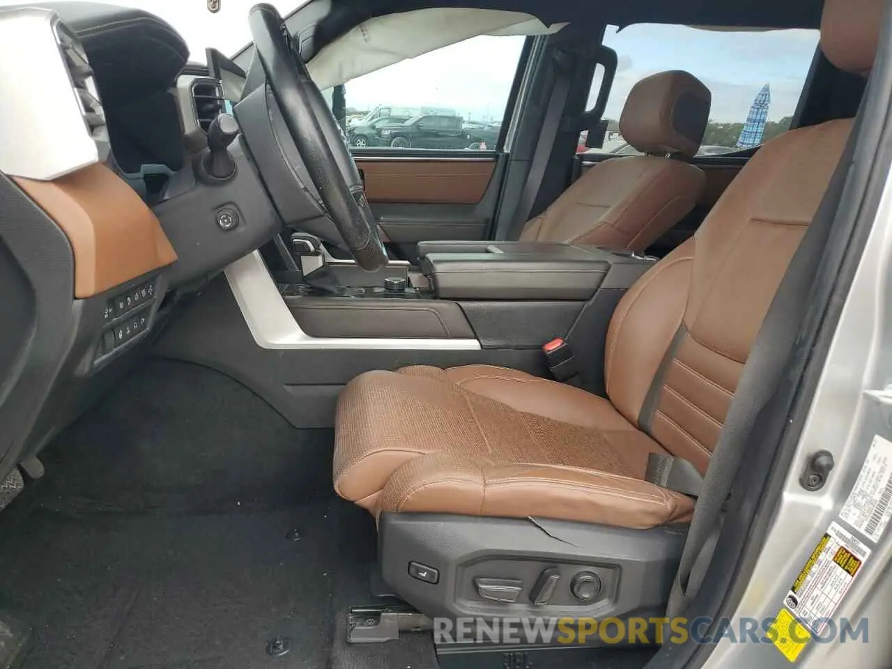 7 fotografías del automóvil dañado 5TFMC5AB4NX001088 TOYOTA TUNDRA 2022