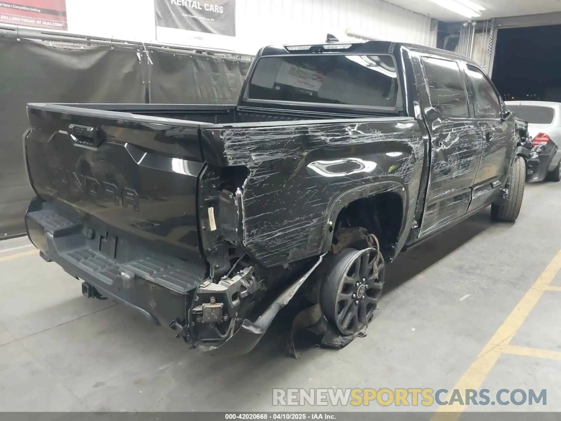 4 fotografías del automóvil dañado 5TFNA5AB6NX003712 TOYOTA TUNDRA 2022
