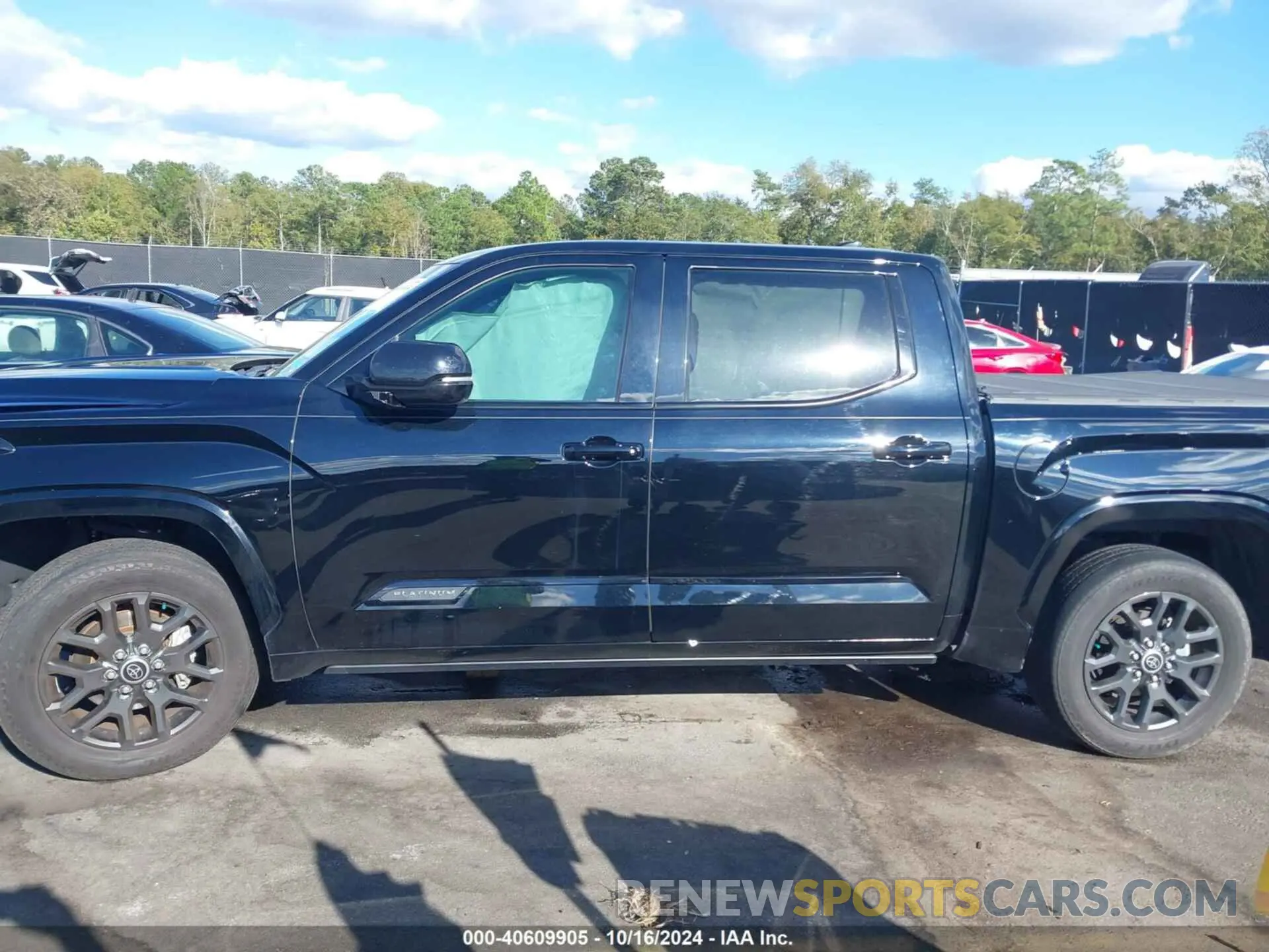 14 fotografías del automóvil dañado 5TFNA5DB6NX006413 TOYOTA TUNDRA 2022