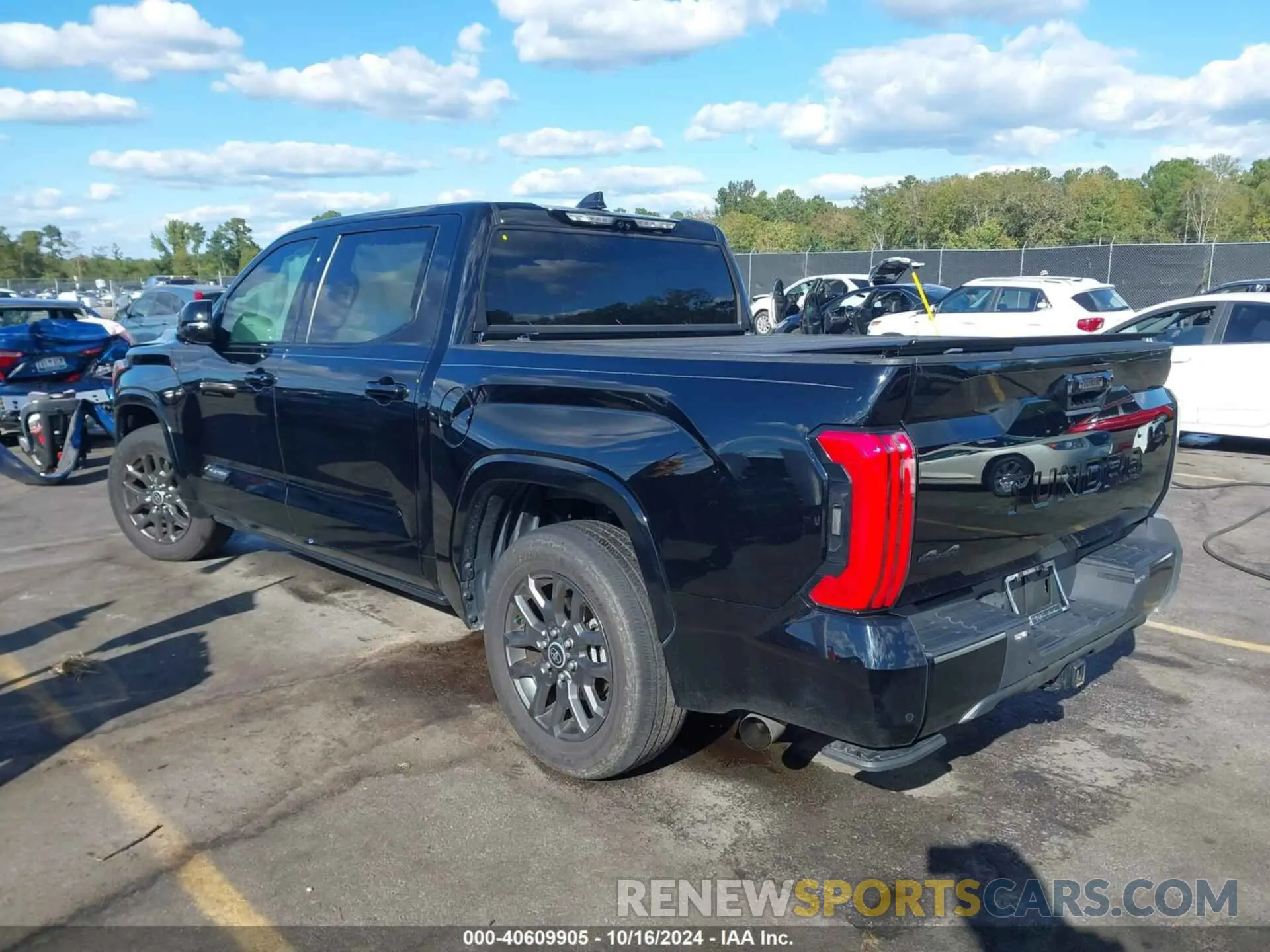 3 fotografías del automóvil dañado 5TFNA5DB6NX006413 TOYOTA TUNDRA 2022