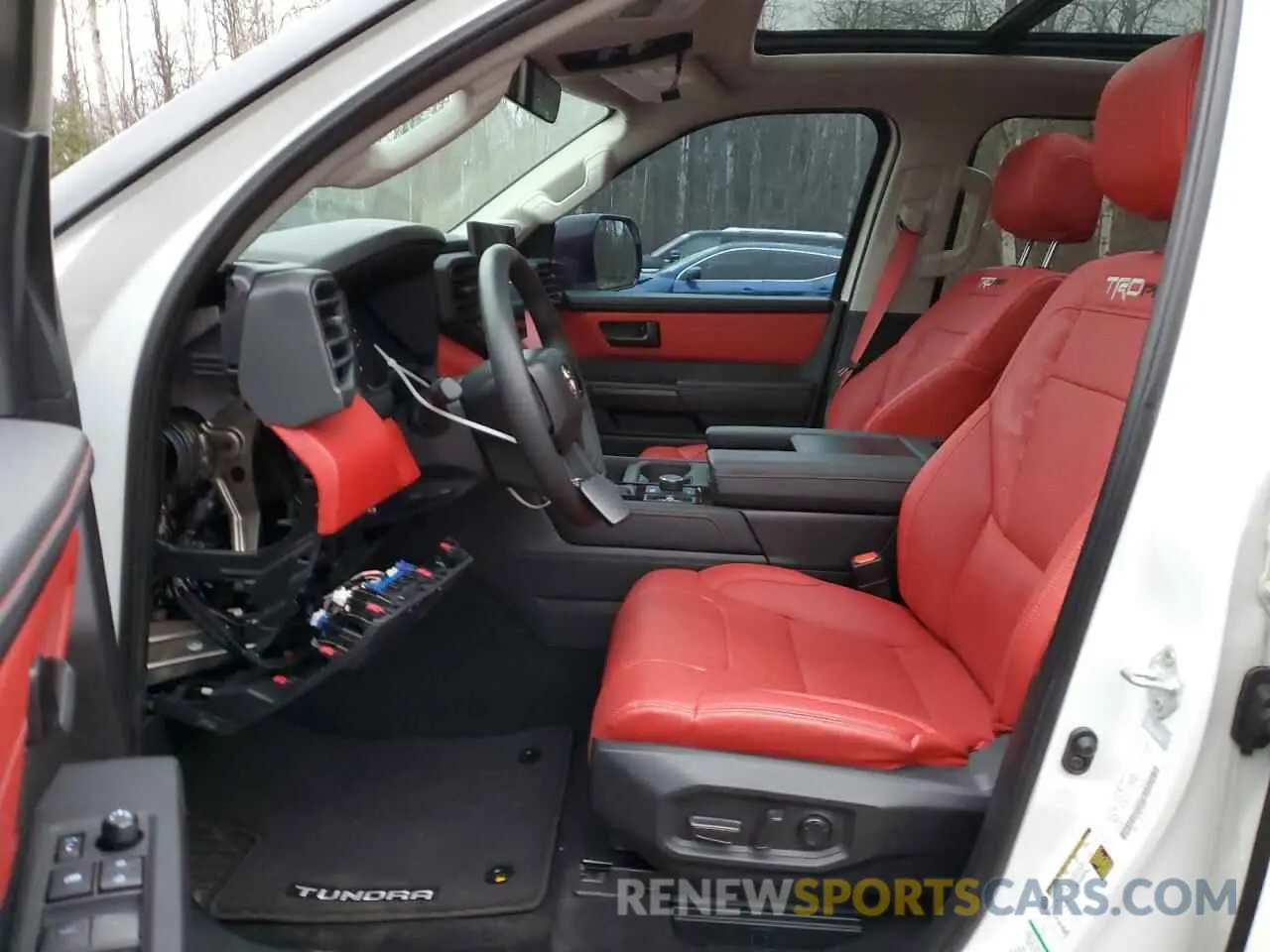 7 fotografías del automóvil dañado 5TFPC5DB9NX004478 TOYOTA TUNDRA 2022