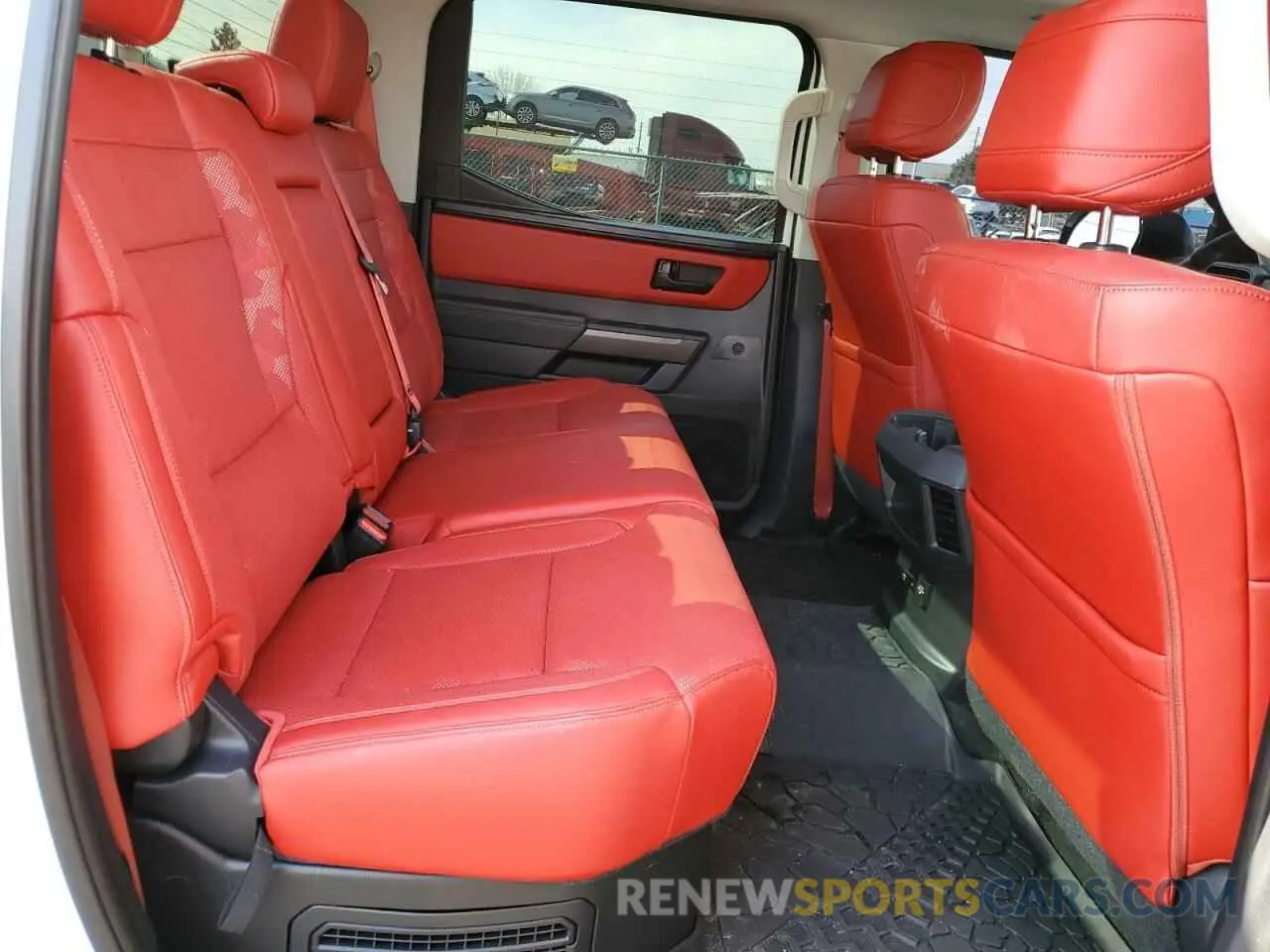 10 fotografías del automóvil dañado 5TFPC5DBXNX002089 TOYOTA TUNDRA 2022