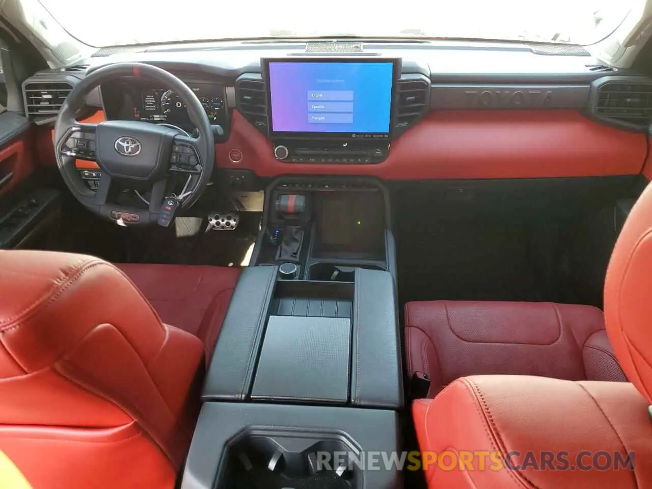 8 fotografías del automóvil dañado 5TFPC5DBXNX002089 TOYOTA TUNDRA 2022