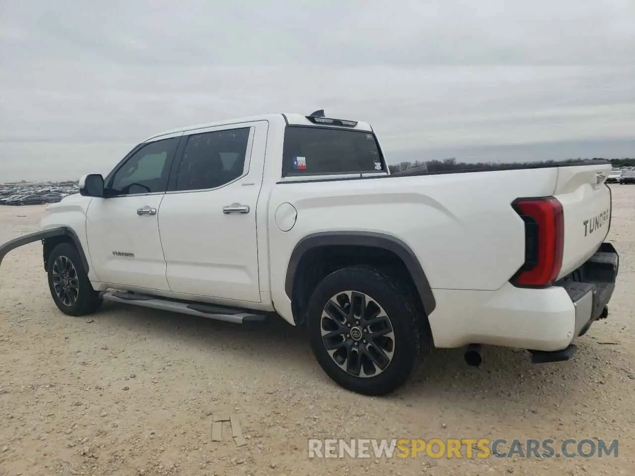 2 fotografías del automóvil dañado 5TFJA5AB4PX022034 TOYOTA TUNDRA 2023