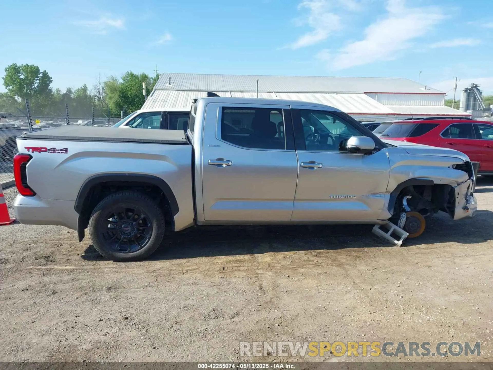 13 fotografías del automóvil dañado 5TFJA5DB2PX121768 TOYOTA TUNDRA 2023
