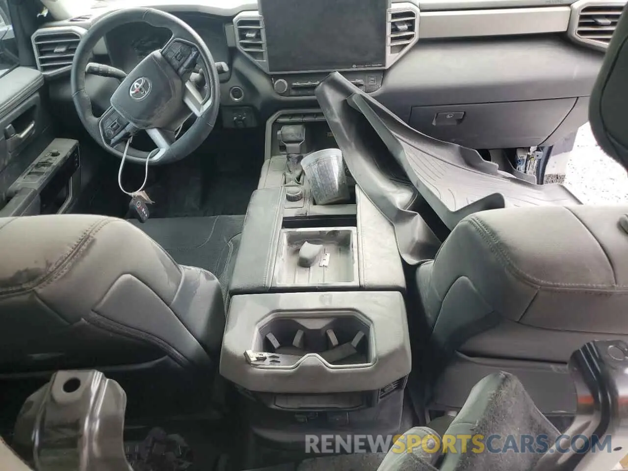 8 fotografías del automóvil dañado 5TFJA5DB4PX077353 TOYOTA TUNDRA 2023