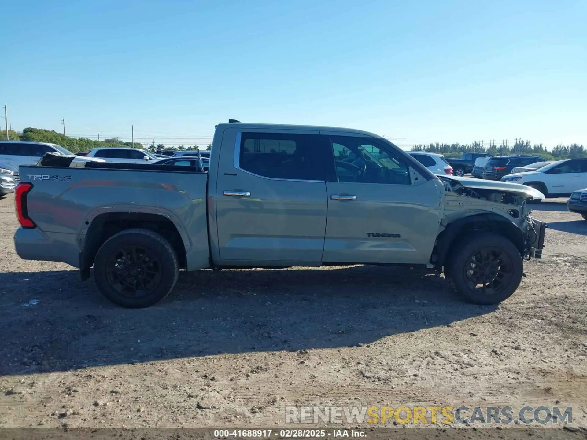 14 fotografías del automóvil dañado 5TFJA5DB4PX105927 TOYOTA TUNDRA 2023