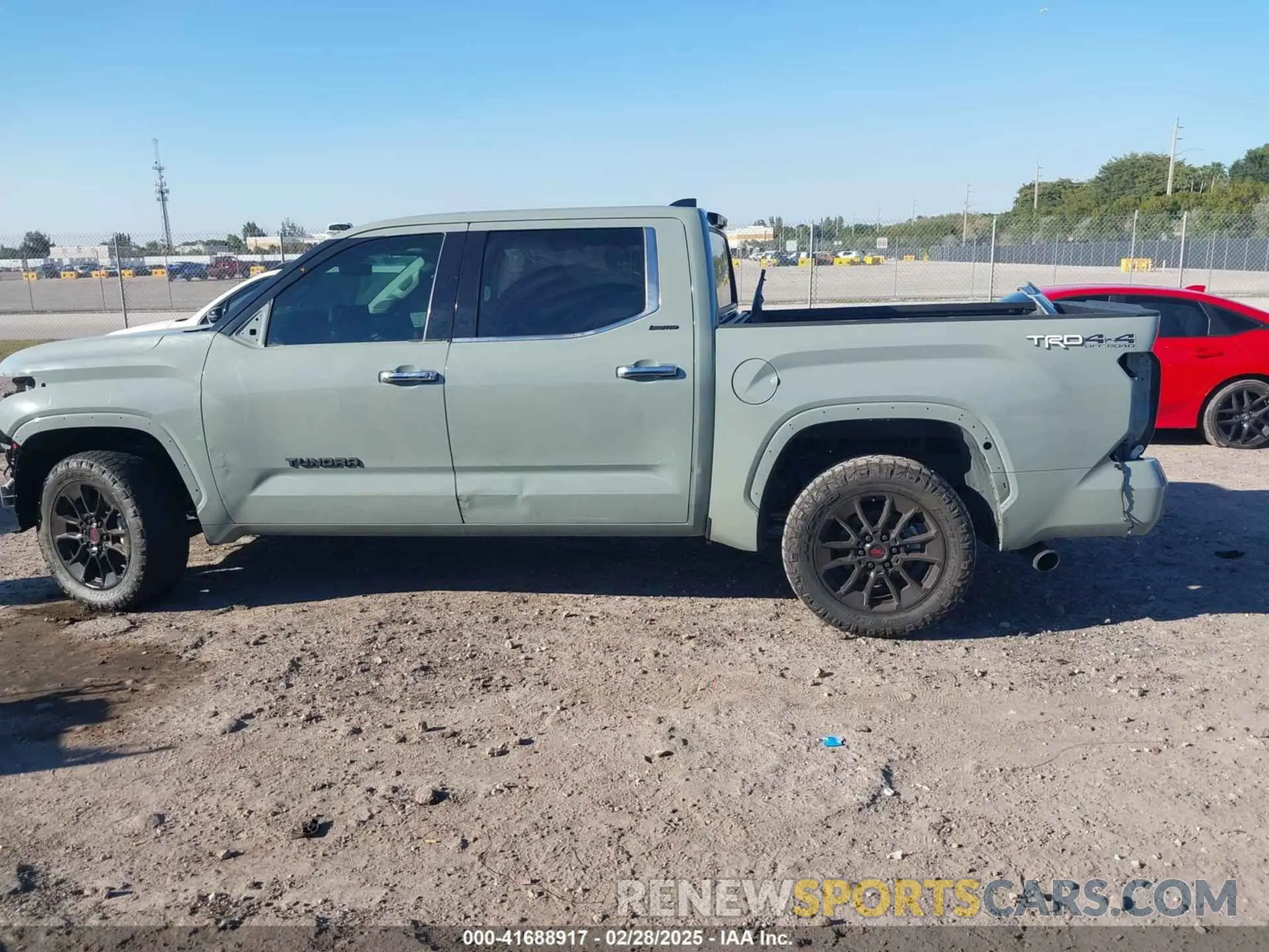 15 fotografías del automóvil dañado 5TFJA5DB4PX105927 TOYOTA TUNDRA 2023