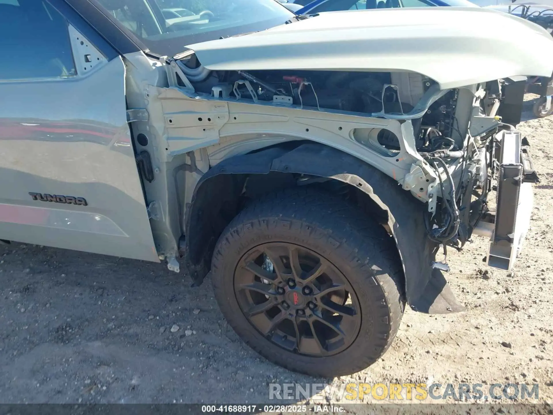 20 fotografías del automóvil dañado 5TFJA5DB4PX105927 TOYOTA TUNDRA 2023