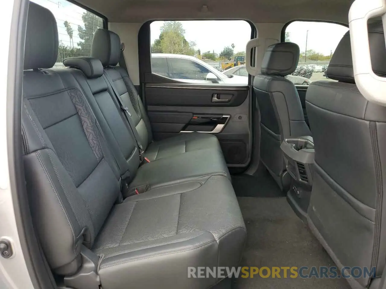 10 fotografías del automóvil dañado 5TFJA5DB4PX120864 TOYOTA TUNDRA 2023