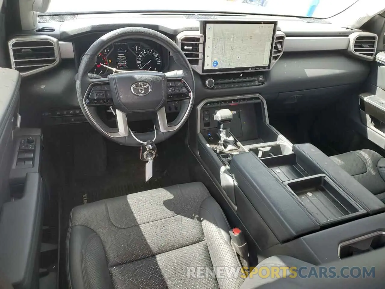8 fotografías del automóvil dañado 5TFJA5DB4PX120864 TOYOTA TUNDRA 2023