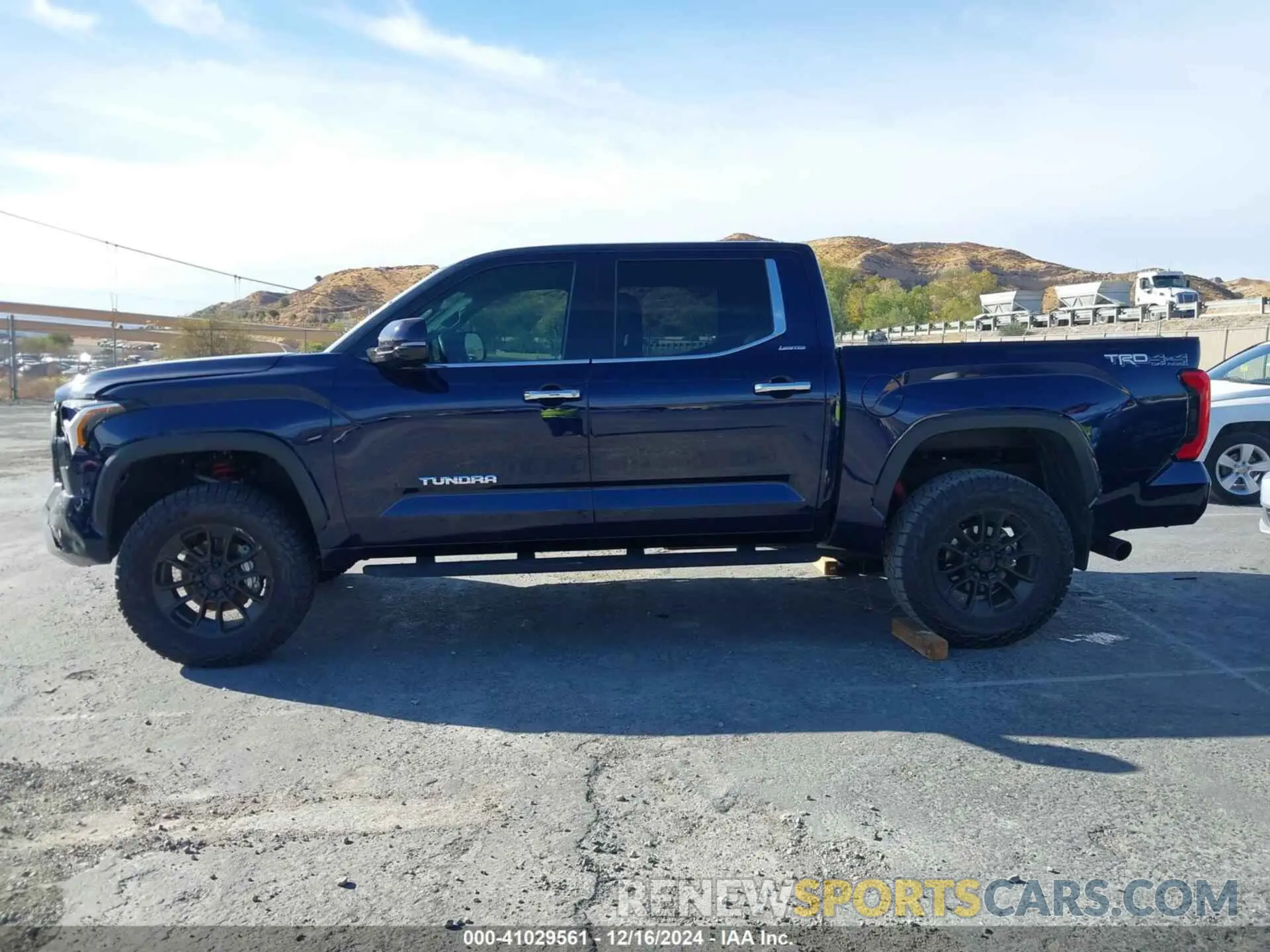 14 fotografías del automóvil dañado 5TFJA5DB5PX065812 TOYOTA TUNDRA 2023