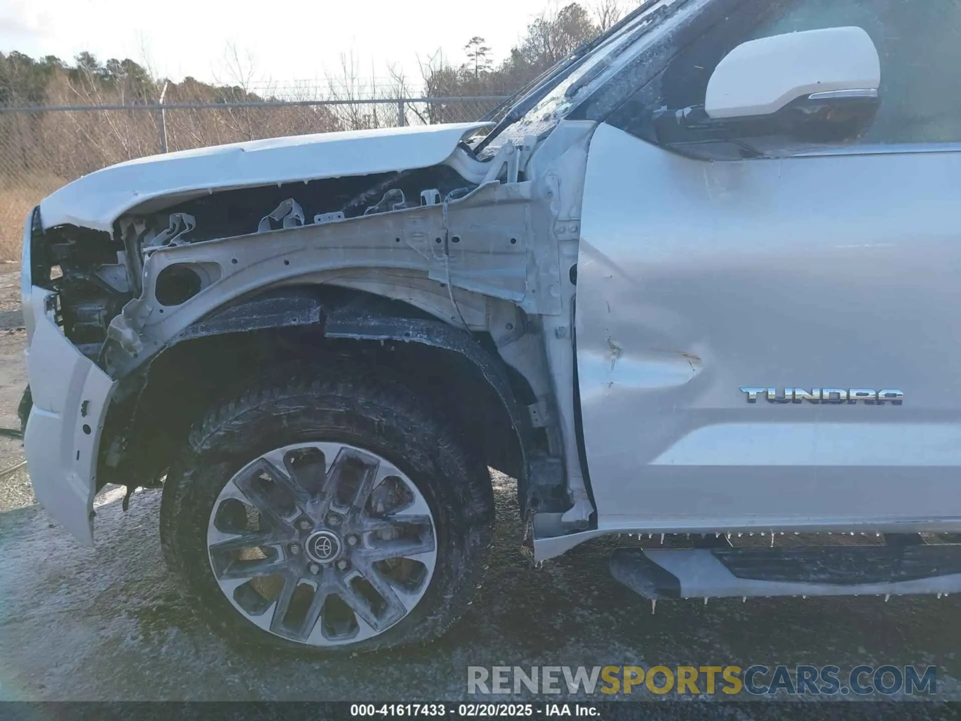 18 fotografías del automóvil dañado 5TFJA5DB8PX070681 TOYOTA TUNDRA 2023