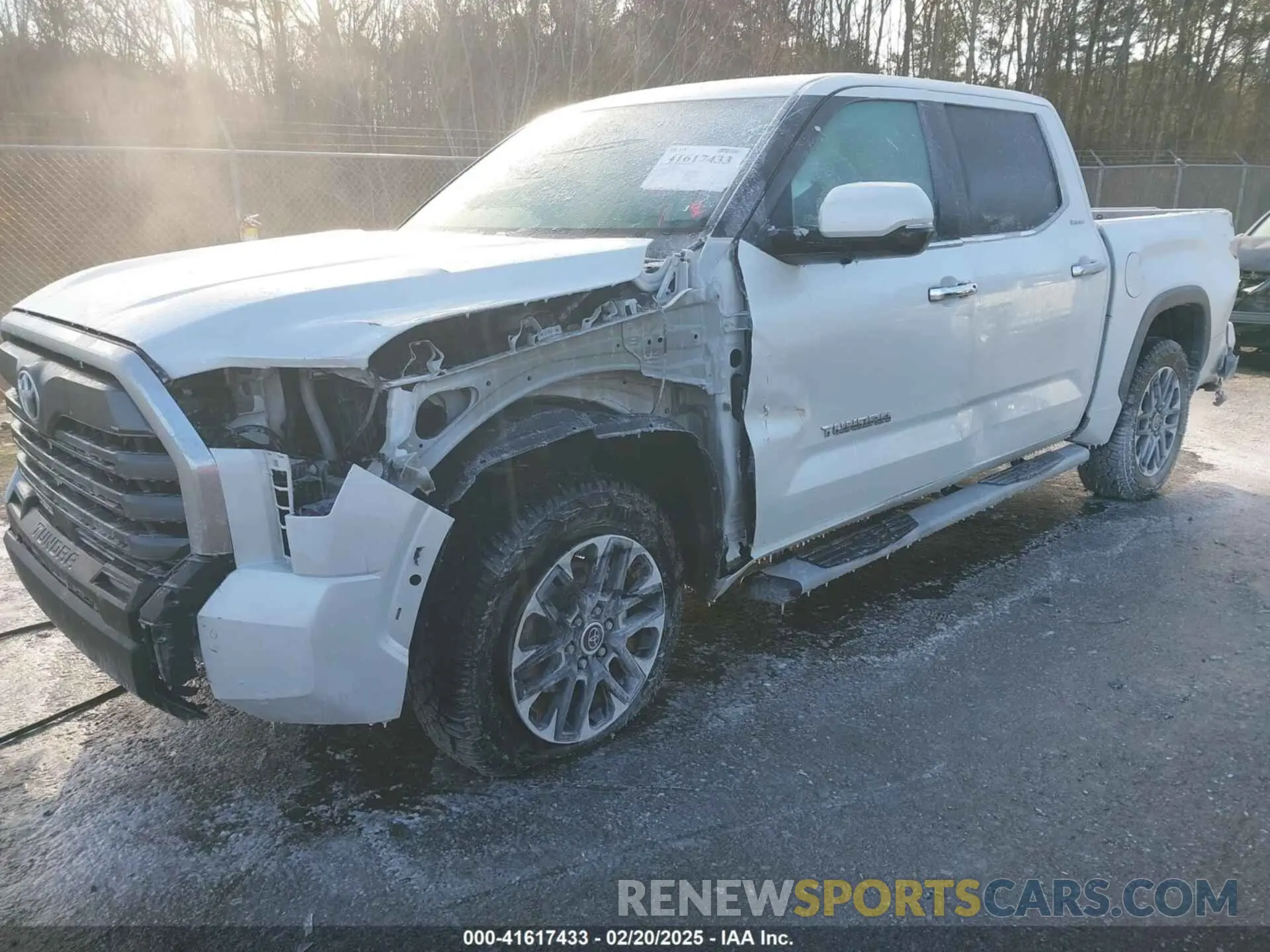 2 fotografías del automóvil dañado 5TFJA5DB8PX070681 TOYOTA TUNDRA 2023