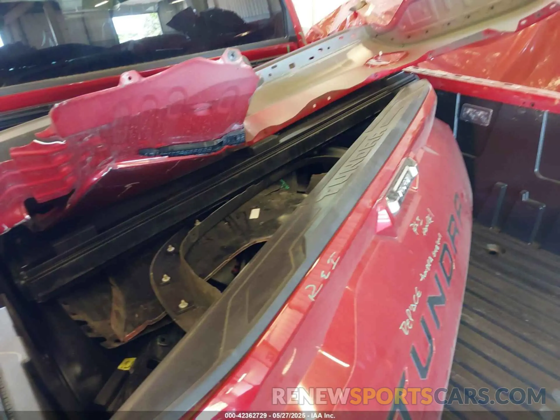 12 fotografías del automóvil dañado 5TFJA5DB9PX068728 TOYOTA TUNDRA 2023