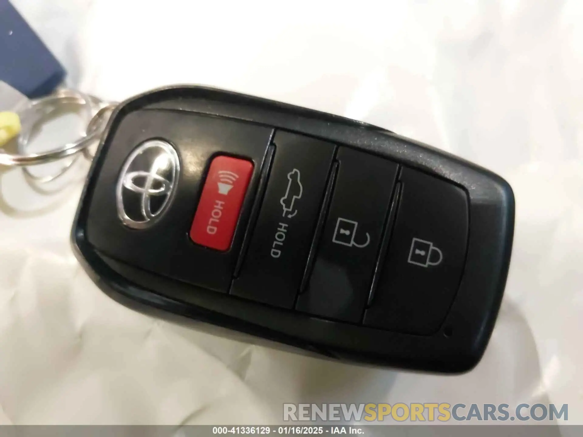 11 fotografías del automóvil dañado 5TFJA5DB9PX125400 TOYOTA TUNDRA 2023