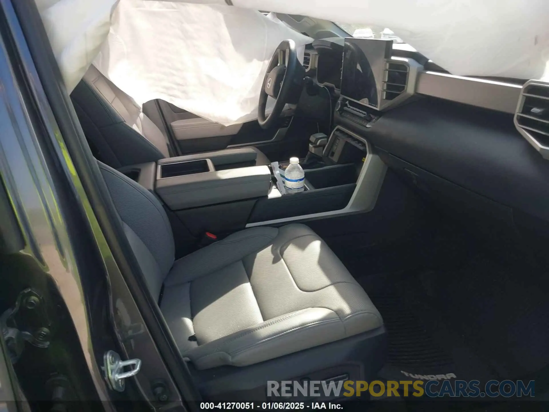 5 fotografías del automóvil dañado 5TFJA5DBXPX064817 TOYOTA TUNDRA 2023