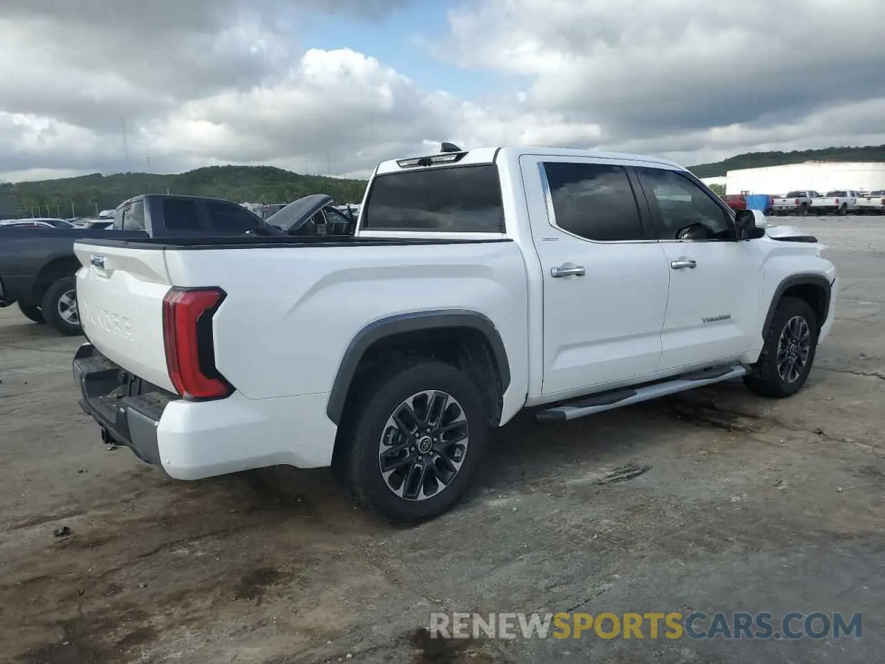 3 fotografías del automóvil dañado 5TFJC5DB6PX039715 TOYOTA TUNDRA 2023