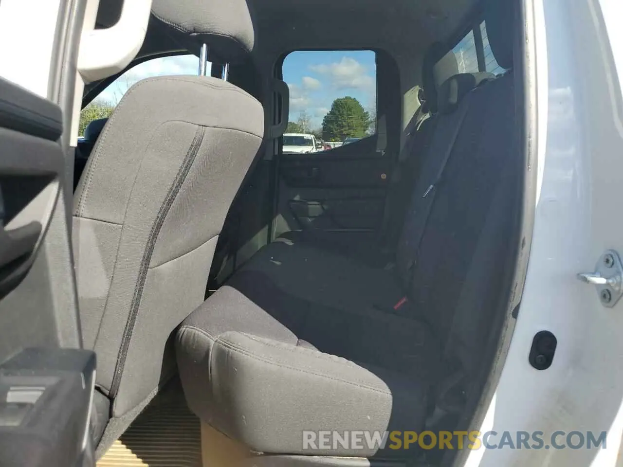 10 fotografías del automóvil dañado 5TFKB5AA5PX021385 TOYOTA TUNDRA 2023
