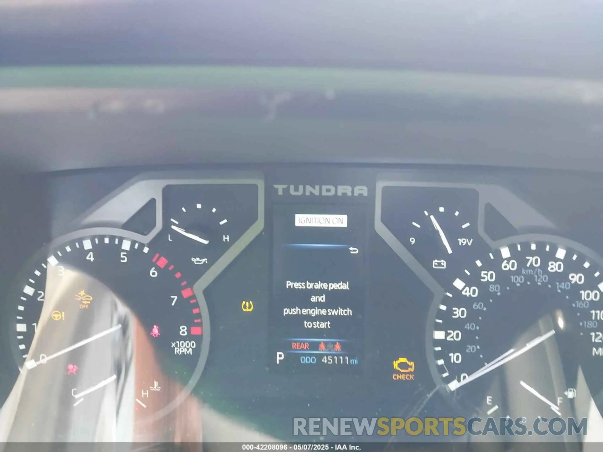 15 fotografías del automóvil dañado 5TFKB5AA9PX025228 TOYOTA TUNDRA 2023