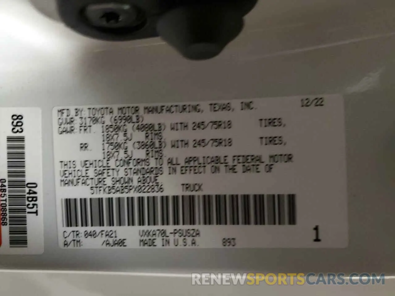 12 fotografías del automóvil dañado 5TFKB5AB5PX022836 TOYOTA TUNDRA 2023