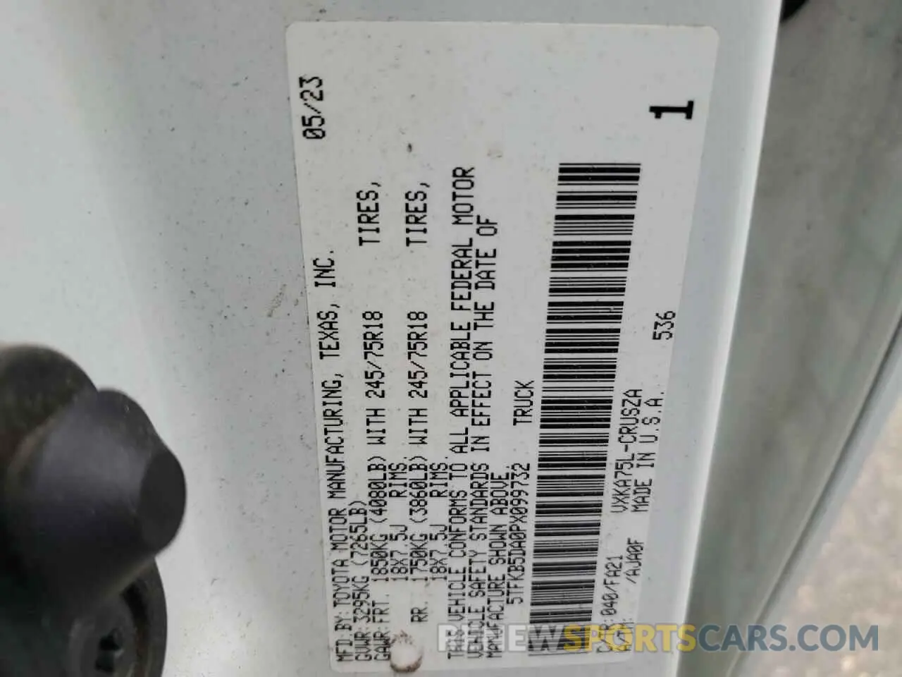 12 fotografías del automóvil dañado 5TFKB5DA0PX099732 TOYOTA TUNDRA 2023