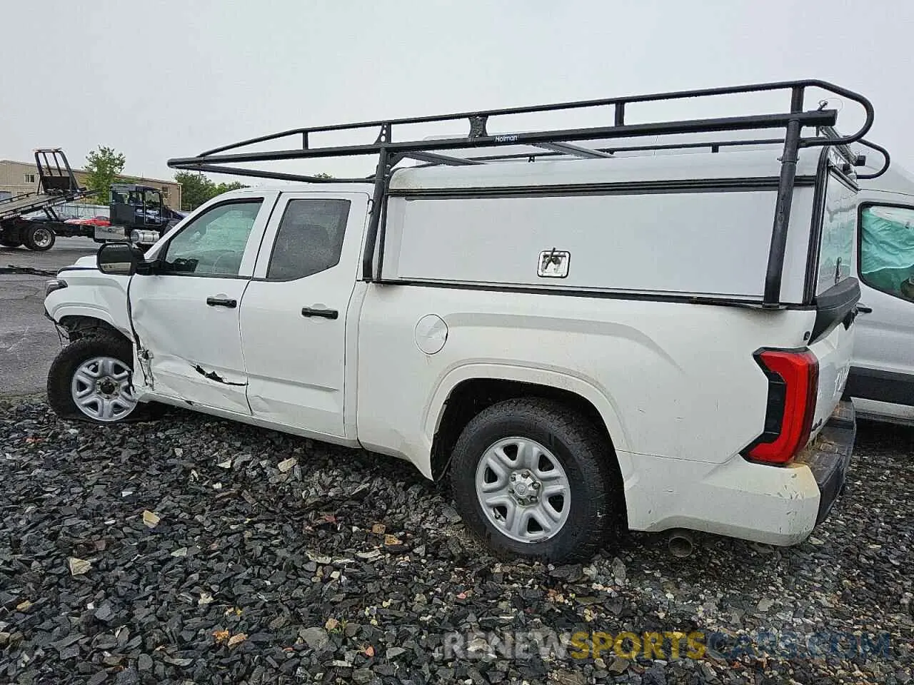 2 fotografías del automóvil dañado 5TFKB5DA0PX099732 TOYOTA TUNDRA 2023