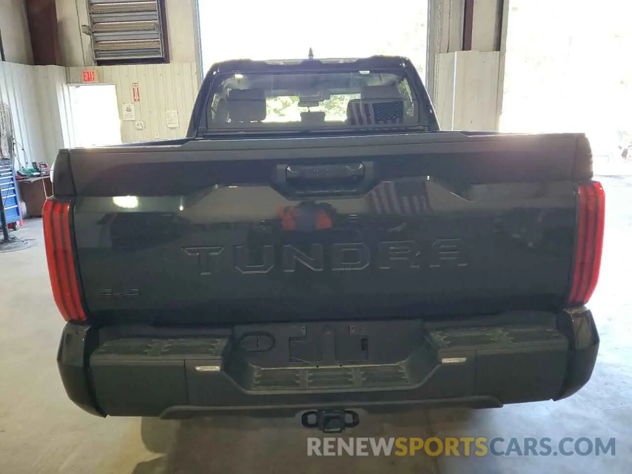 6 fotografías del automóvil dañado 5TFKB5DB8PX113093 TOYOTA TUNDRA 2023