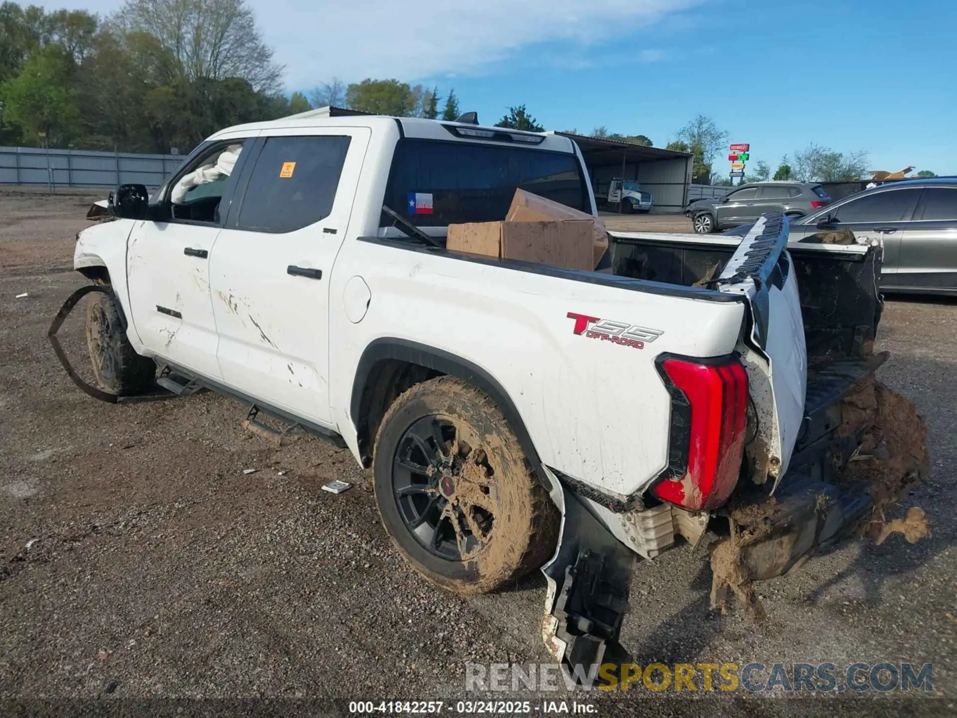 3 fotografías del automóvil dañado 5TFLA5AB1PX023358 TOYOTA TUNDRA 2023
